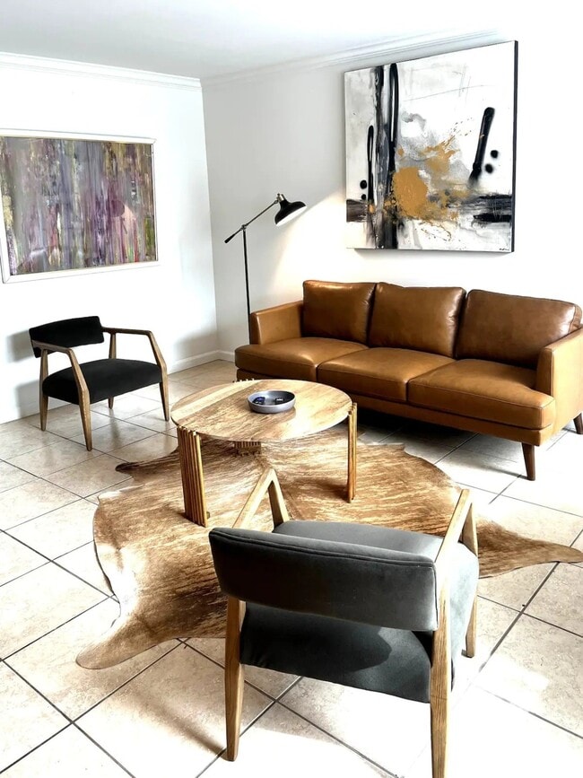 Building Photo - 306 Hawthorne St