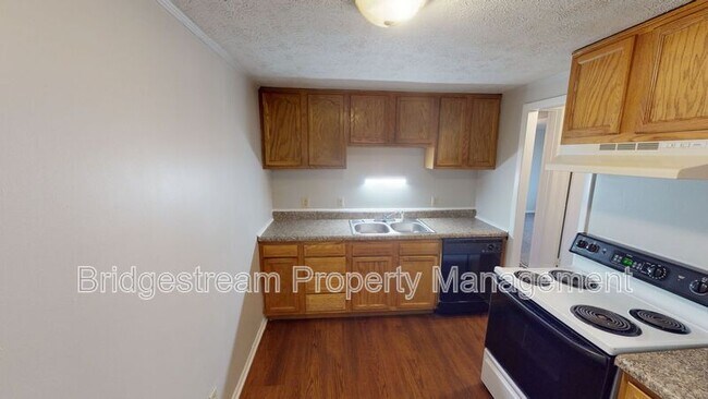 Foto del edificio - 852 Randler Ave