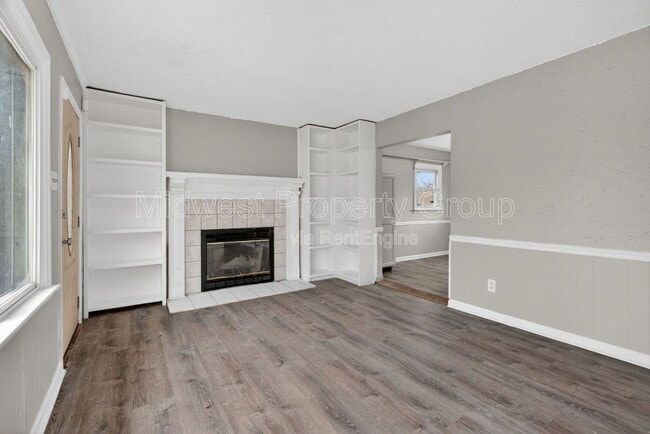 Photo - 1157 Redman Blvd House