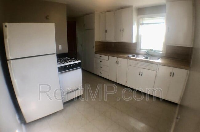 Foto del edificio - 1011 S Lansing St