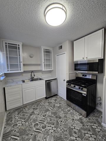 Building Photo - 4738 El Campo Ave