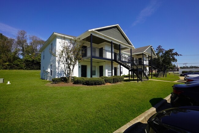 Building Photo - Winding Creek