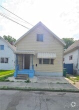 Building Photo - 97 Quincy St