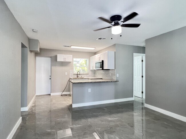 Building Photo - 3380 E Atlantic Dr