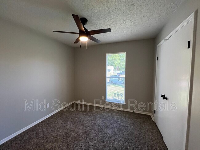 Foto del edificio - 3299 Egypt Central Rd