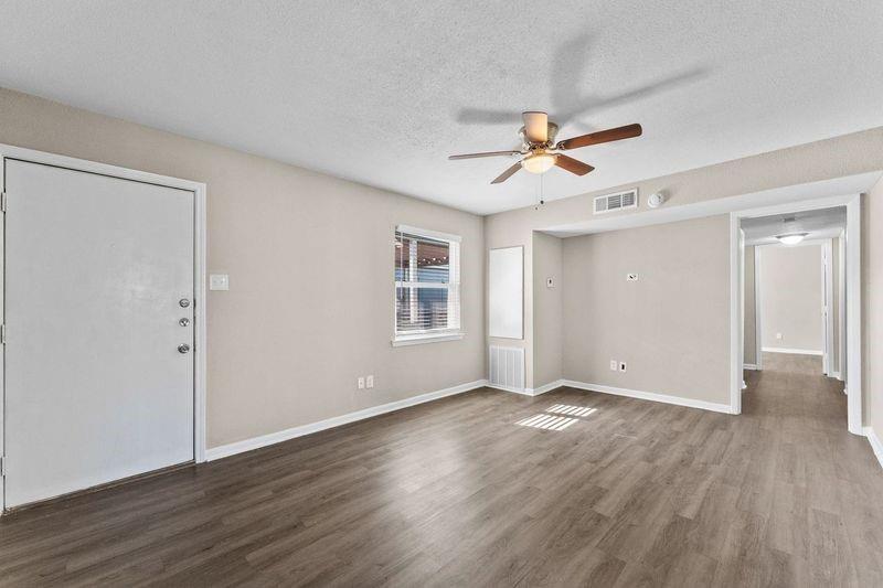 Primary Photo - 2502 Avenue L Ave