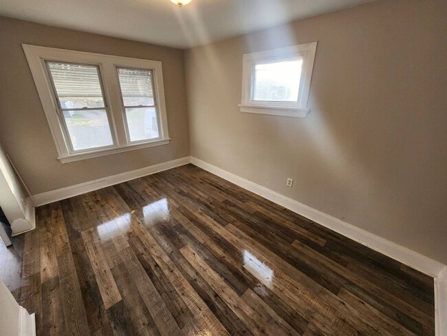 Building Photo - 13611 Chapelside Ave