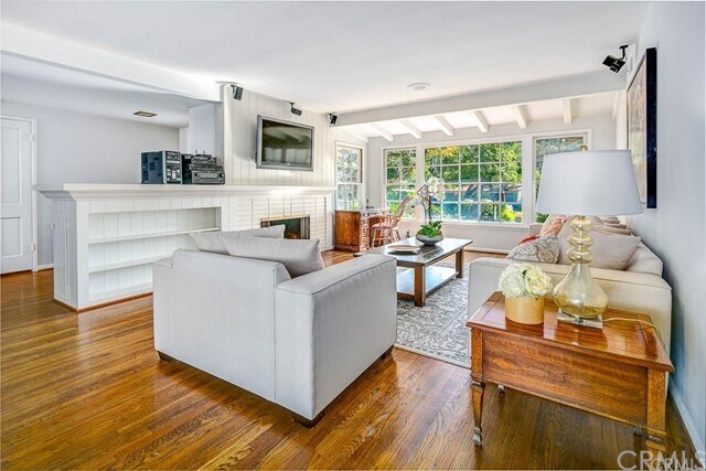 Foto del edificio - 1727 Highland Oaks Dr