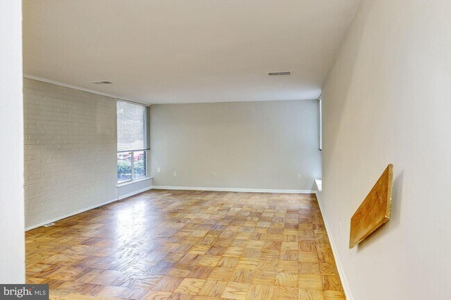 Foto del edificio - 9806 Georgia Ave