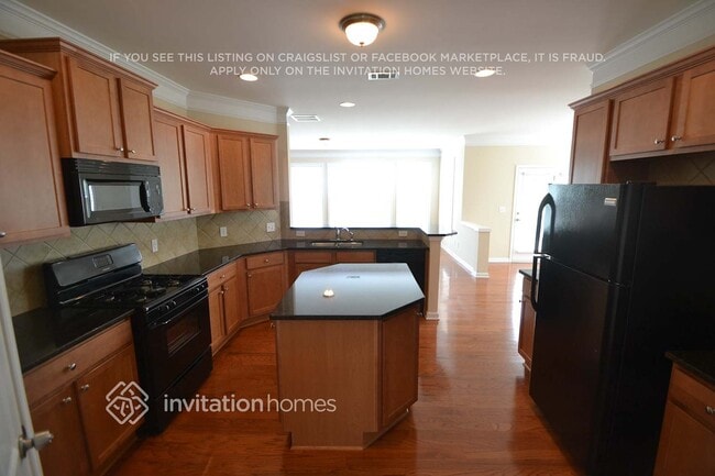 Building Photo - 404 N Hampton Trail