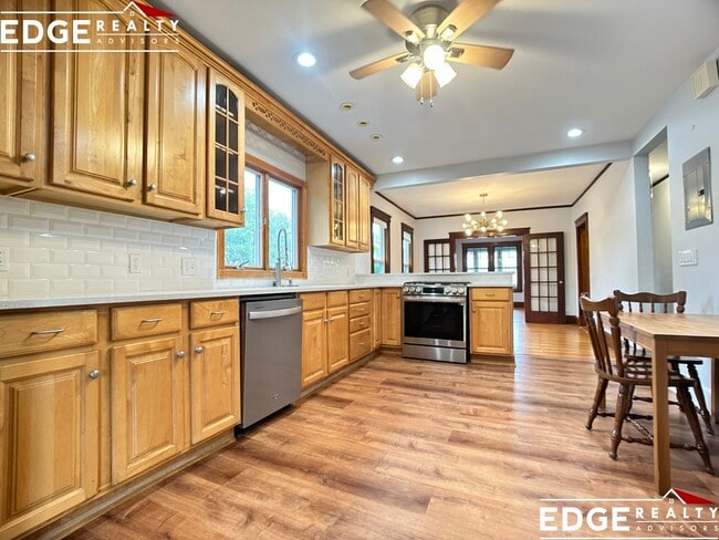 Building Photo - 92 Litchfield St
