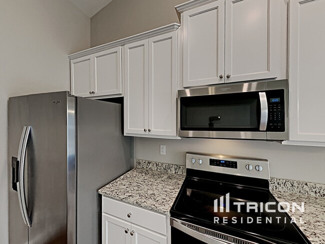 Building Photo - 505 Legacy Dr