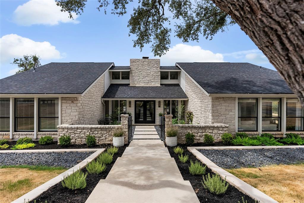 Primary Photo - 620 Post Oak Dr