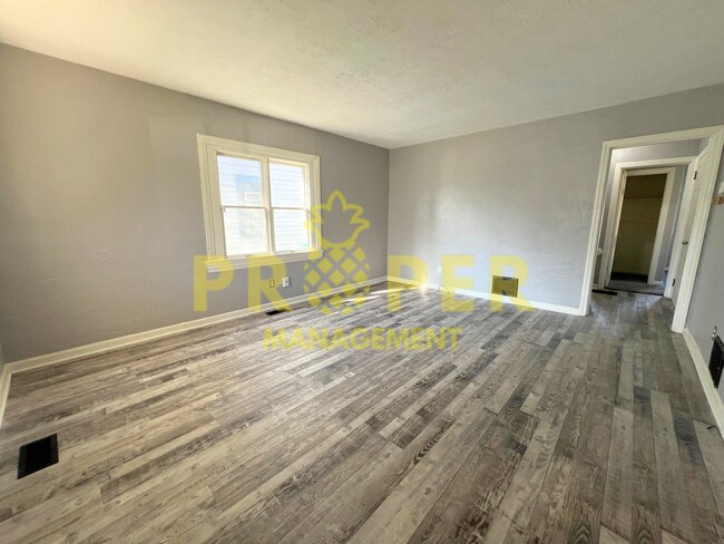 Foto del edificio - 4 bedrooms 1 bathrooms house for rent