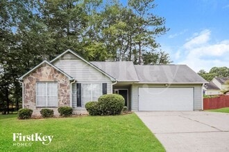 Building Photo - 6165 Pembroke Dr Building Photo - 6165 Pembroke Dr