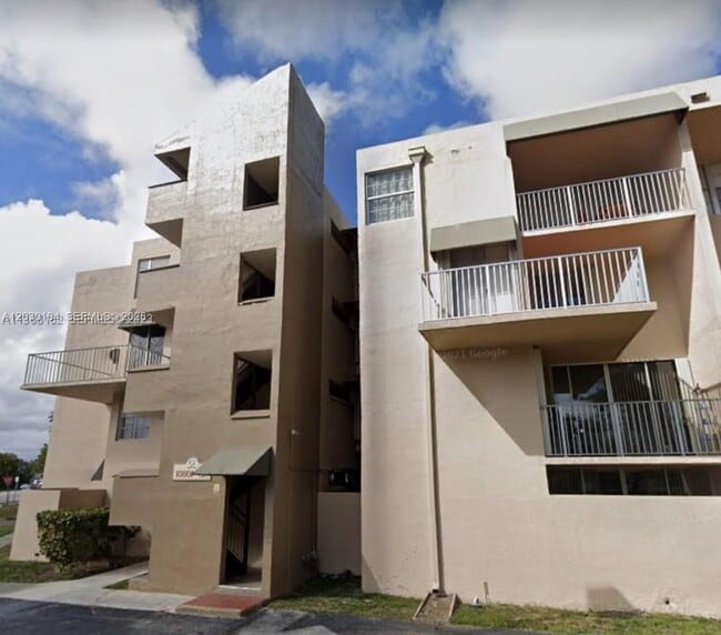 Foto del edificio - 10801 SW 109th Ct
