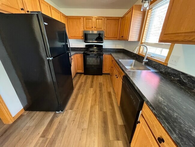 Foto del edificio - 1195 Cranberry Ct