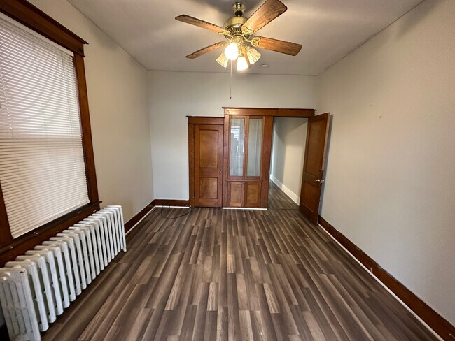 Foto del edificio - 917 Grand Ave