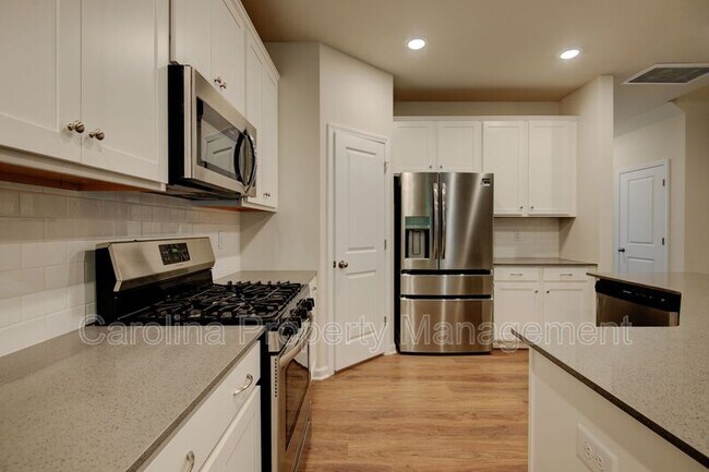 Building Photo - 14061 Castle Nook Dr