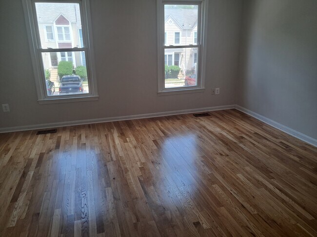 Foto del edificio - 6204 Little Valley Way