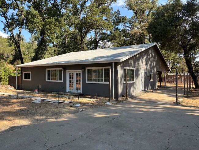 Building Photo - 3303 N Shingle Rd