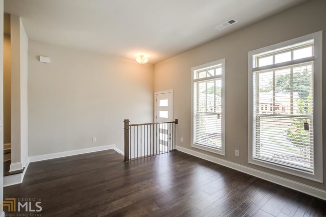 Building Photo - 4308 Parkside Pl