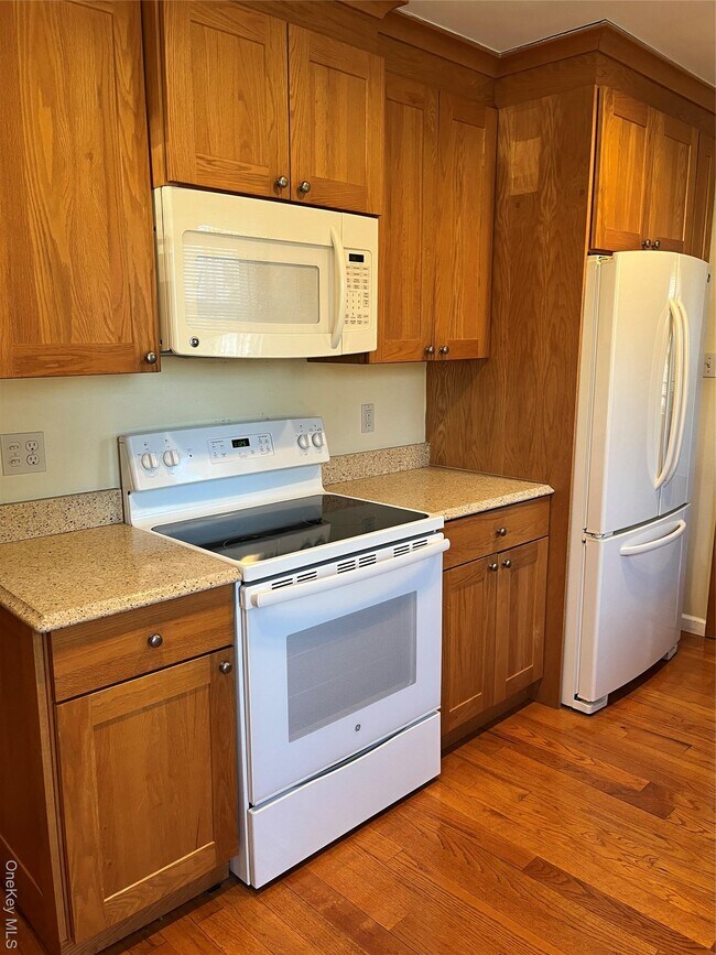 Foto del edificio - 7 Floyd Pl