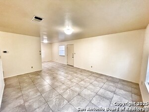 Building Photo - 343 Bobolink Dr