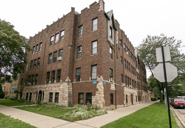 2445 W Rosemont Ave Unit 1, Chicago, IL 60659 - Apartment