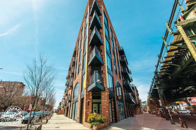 Building Photo - 865 Willoughby Ave