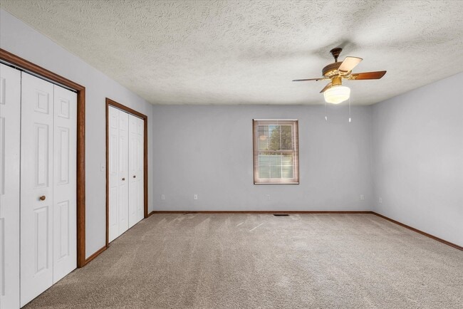 Building Photo - Luxurious & Expansive Duplex in Prime East Bloomington – Your Next Home Awaits!