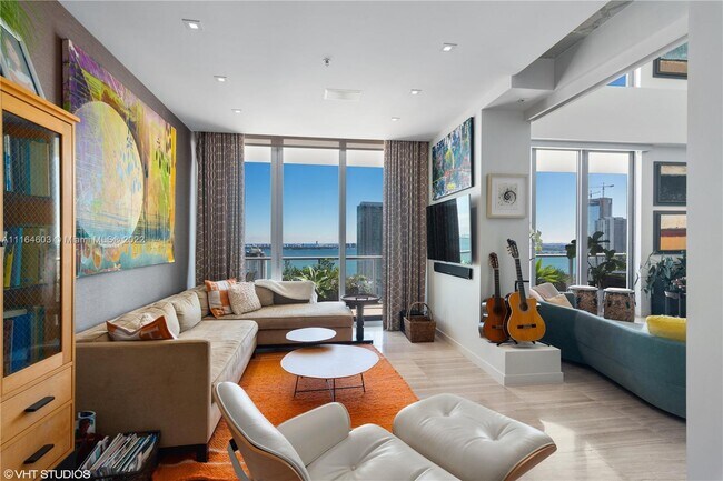 Foto del edificio - 3470 E Coast Ave