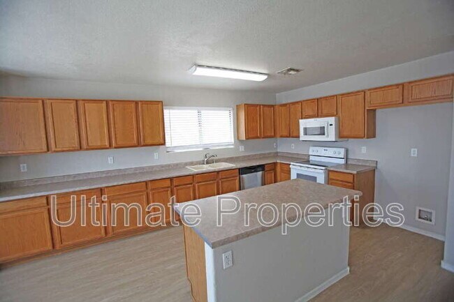 Building Photo - 12885 N Tonya St
