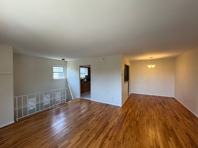 Building Photo - 9419 Avenue J