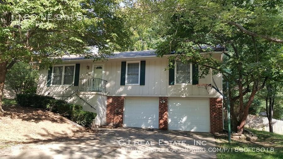 Primary Photo - 1120 NE 9th St