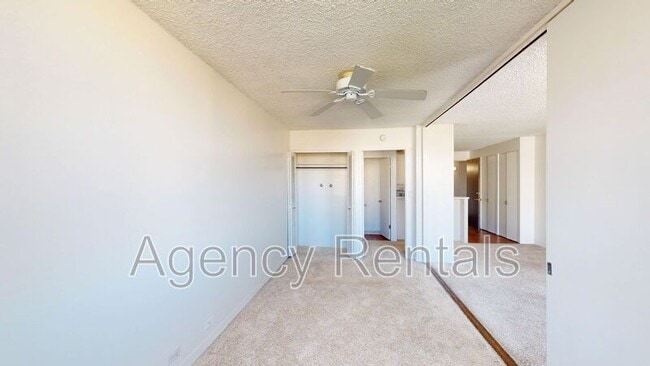 Building Photo - 1535 Pensacola St