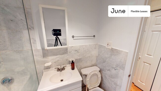 Foto del edificio - 23 E 109th St