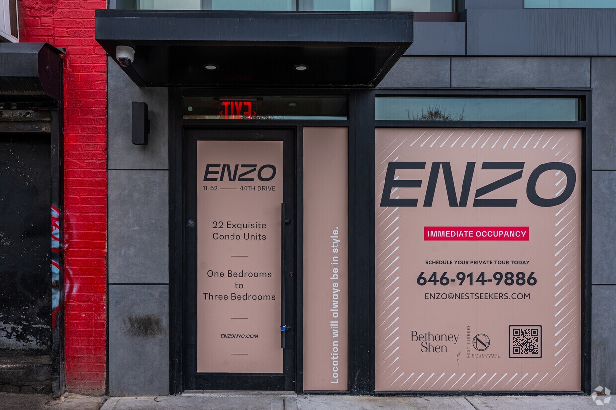 Building Photo - 1152 44th Dr