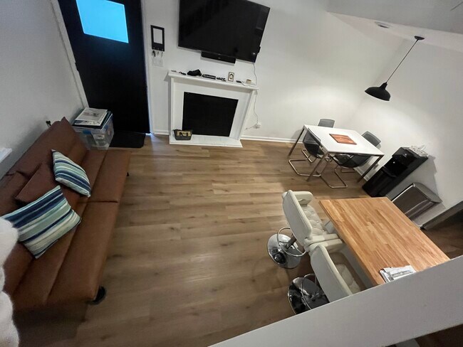 Foto del edificio - 4917 Charwood Trl NW