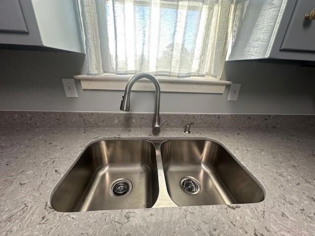 Building Photo - 3312 Taft Park