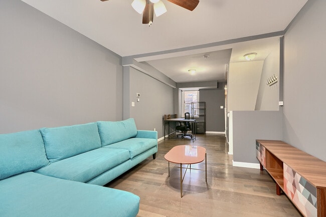 Photo - 411 S Madeira St House