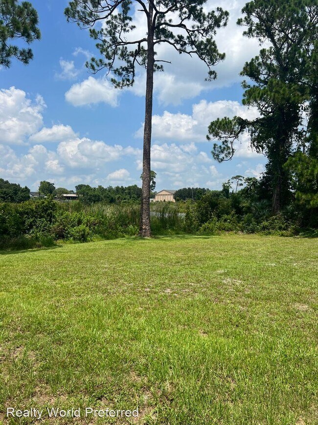 Foto del edificio - 3 br, 2 bath House - 357 Alexander Ave.