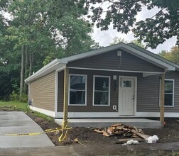 Building Photo - 307 N Van Dorn St