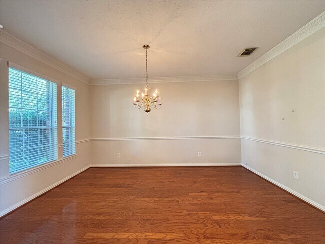 Building Photo - 4906 Mountain Fork
