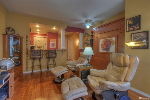 Building Photo - Spacious 1 Bedroom Condo in Belltown Avail...