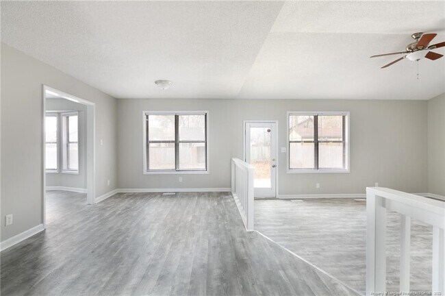 Building Photo - 6848 Candlewood Dr