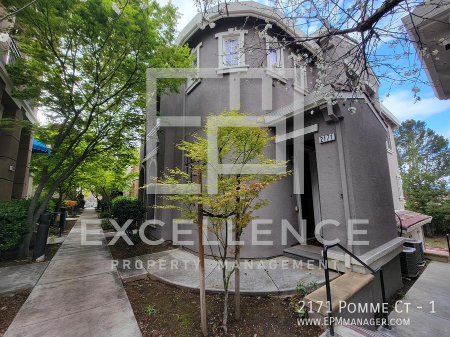 Primary Photo - 2171 Pomme Ct