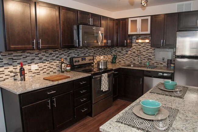 Foto del edificio - 850 N Dewitt Pl