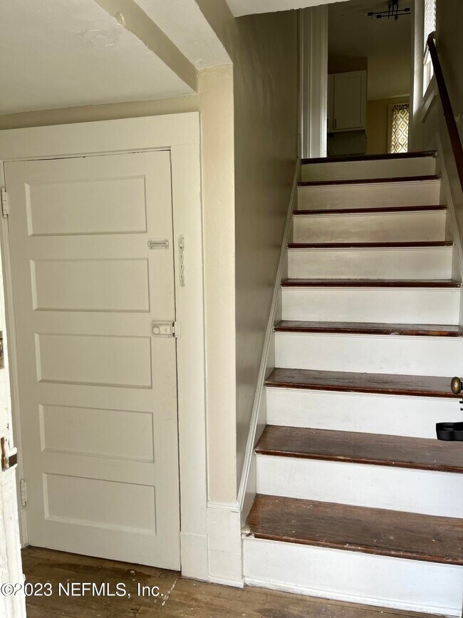 Foto del edificio - 1556 Dancy St