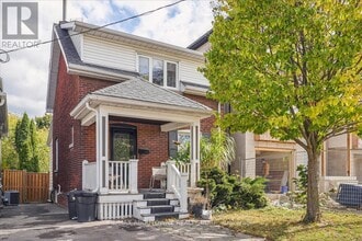 Building Photo - 5 Milton St